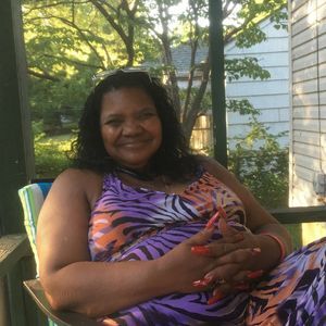 Meet your Posher, Nora